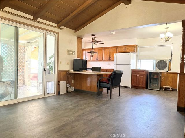 25965 New Chicago, Hemet, CA 92544