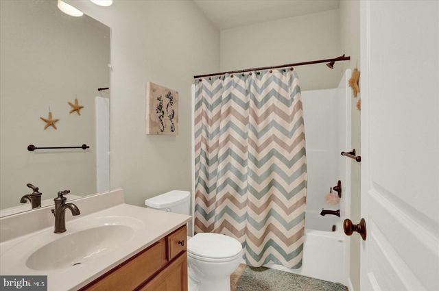 1821 SPARTAN DRIVE, Mechanicsburg, PA 17055