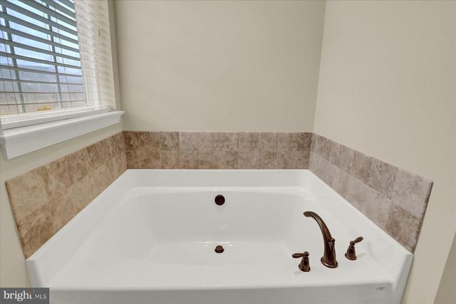 1821 SPARTAN DRIVE, Mechanicsburg, PA 17055