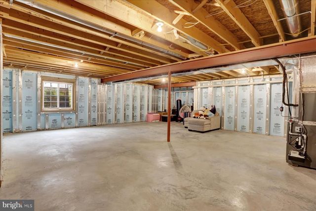 1821 SPARTAN DRIVE, Mechanicsburg, PA 17055