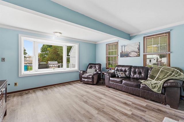 31425 York Street, Fraser, MI 48026