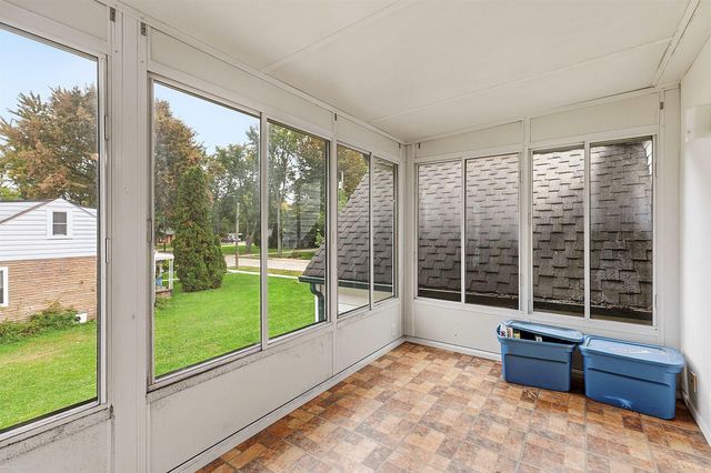 31425 York Street, Fraser, MI 48026