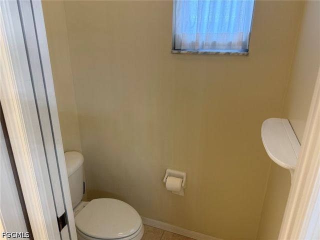 7899 Sandel Wood CIR W, Fort Myers, FL 33908