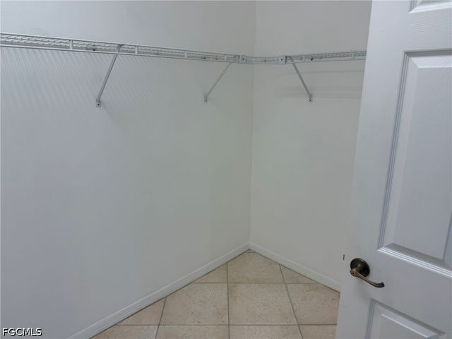 7899 Sandel Wood CIR W, Fort Myers, FL 33908