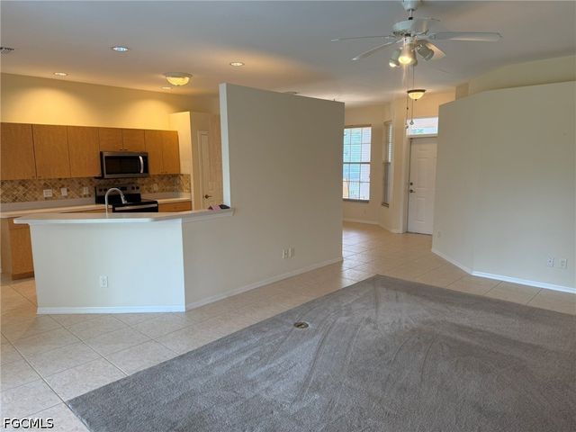 7899 Sandel Wood CIR W, Fort Myers, FL 33908