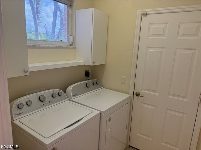 7899 Sandel Wood CIR W, Fort Myers, FL 33908