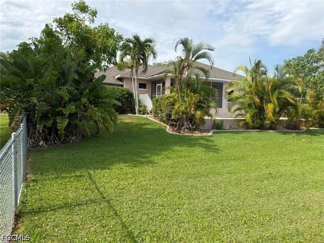 7899 Sandel Wood CIR W, Fort Myers, FL 33908