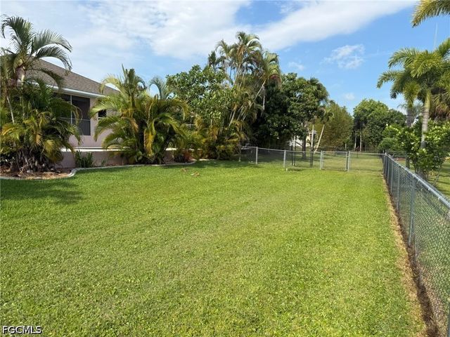 7899 Sandel Wood CIR W, Fort Myers, FL 33908