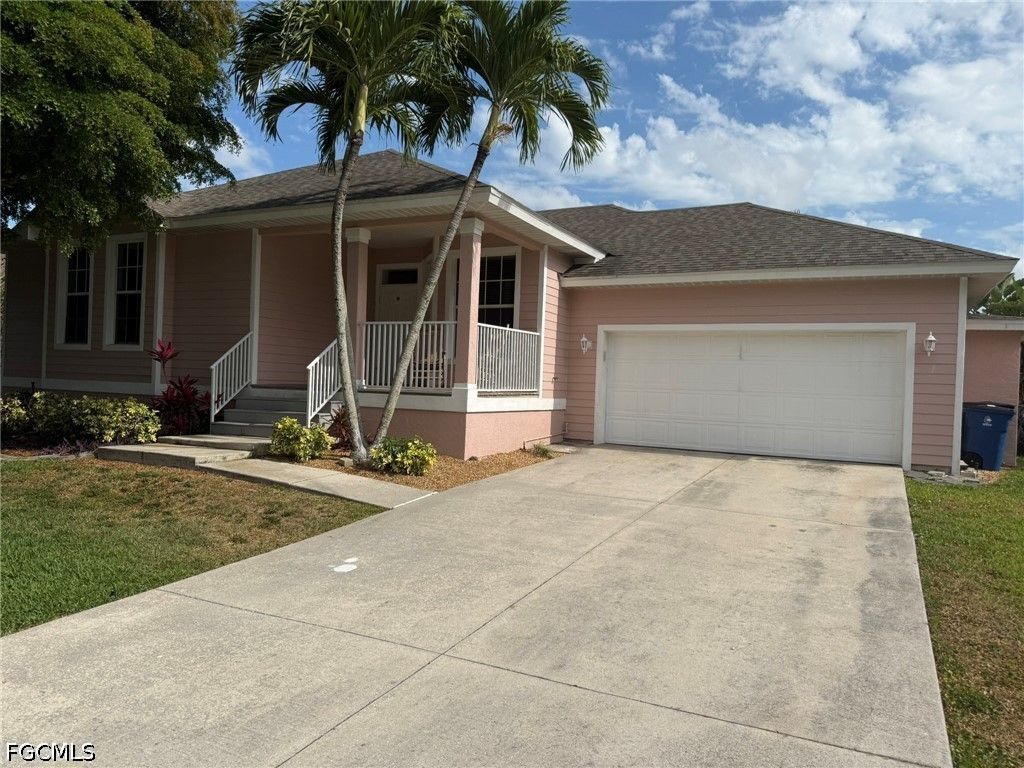 7899 Sandel Wood CIR W, Fort Myers, FL 33908