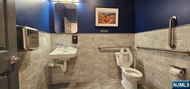 1357 16th Street, Fort Lee, NJ 07024