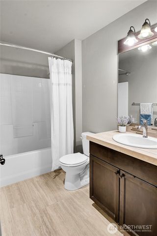 14419 131st Place NE, Kirkland, WA 98034