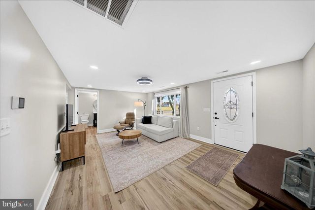 2505 W DENNEYS RD, Dover, DE 19904