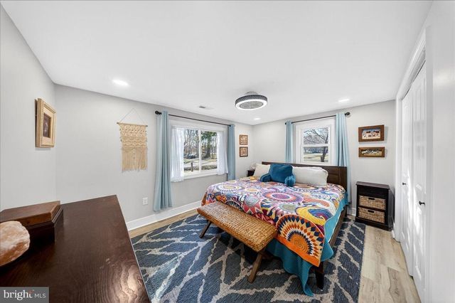 2505 W DENNEYS RD, Dover, DE 19904