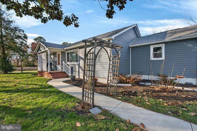 2505 W DENNEYS RD, Dover, DE 19904