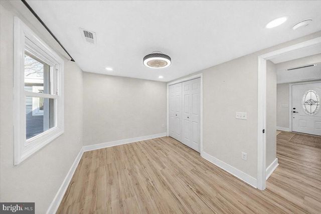 2505 W DENNEYS RD, Dover, DE 19904