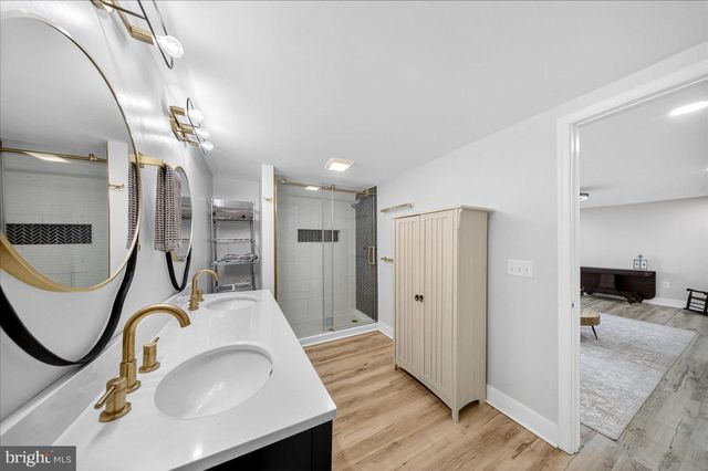 2505 W DENNEYS RD, Dover, DE 19904