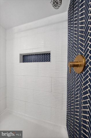 2505 W DENNEYS RD, Dover, DE 19904