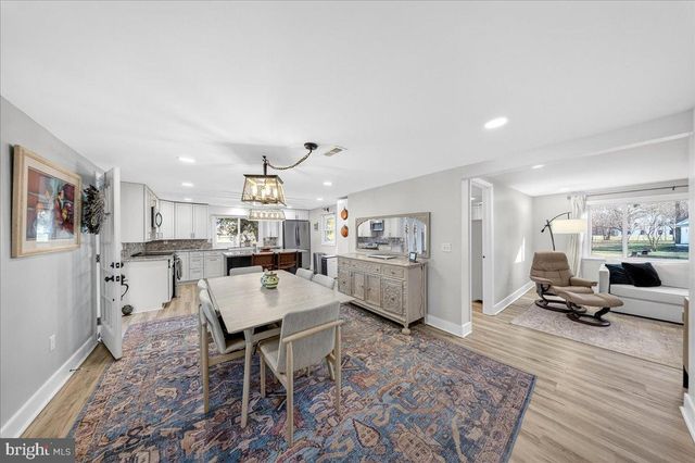 2505 W DENNEYS RD, Dover, DE 19904