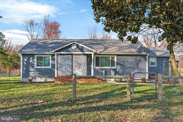 2505 W DENNEYS RD, Dover, DE 19904