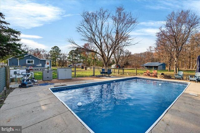 2505 W DENNEYS RD, Dover, DE 19904