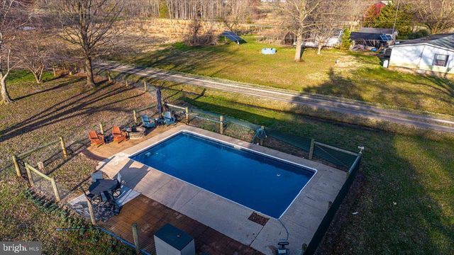 2505 W DENNEYS RD, Dover, DE 19904