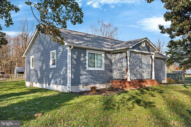 2505 W DENNEYS RD, Dover, DE 19904