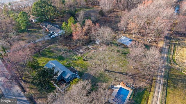 2505 W DENNEYS RD, Dover, DE 19904