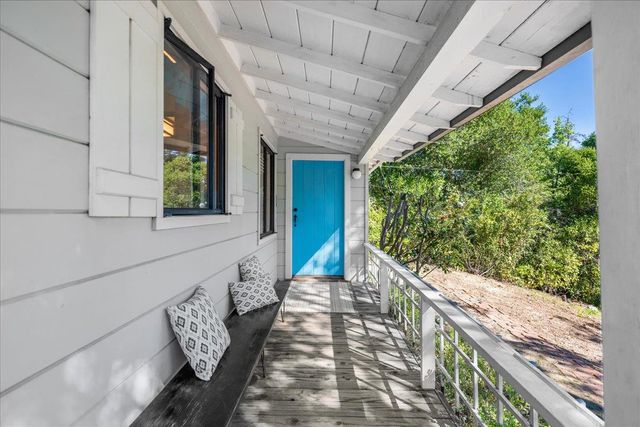 208 Canyon Drive, Portola Valley, CA 94028