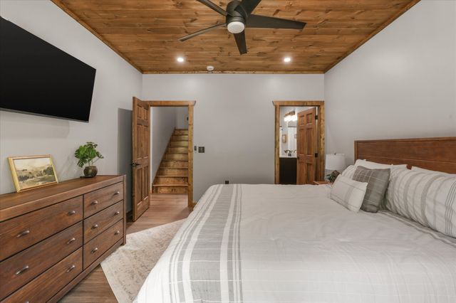 3414 Sugar Maple Loop Rd, Sevierville, TN 37862