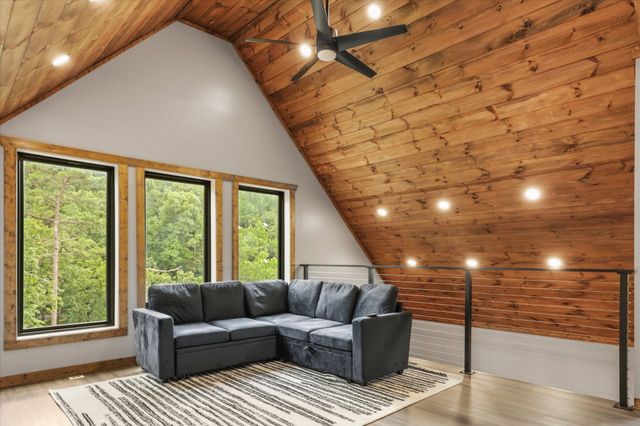 3414 Sugar Maple Loop Rd, Sevierville, TN 37862