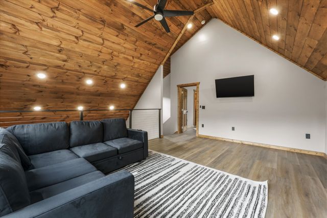 3414 Sugar Maple Loop Rd, Sevierville, TN 37862
