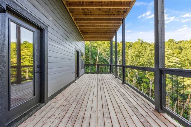 3414 Sugar Maple Loop Rd, Sevierville, TN 37862