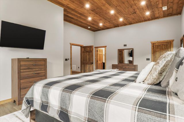 3414 Sugar Maple Loop Rd, Sevierville, TN 37862