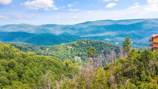 3414 Sugar Maple Loop Rd, Sevierville, TN 37862