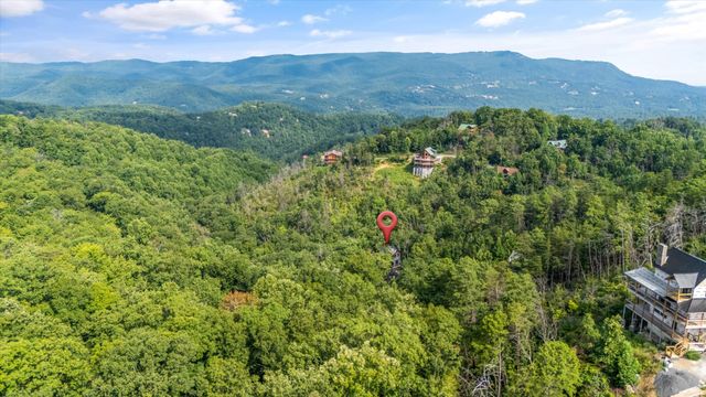 3414 Sugar Maple Loop Rd, Sevierville, TN 37862