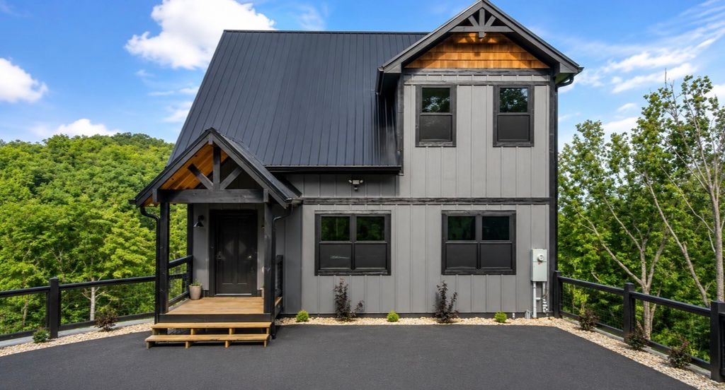 3414 Sugar Maple Loop Rd, Sevierville, TN 37862