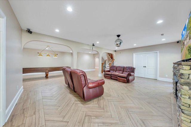 138 Binnacle DR, Moneta, VA 24121