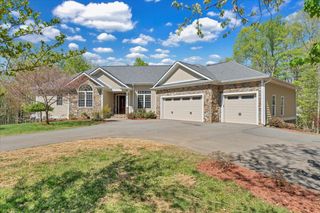 138 Binnacle DR, Moneta, VA 24121