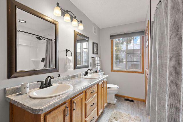 13049 Europa Trail Way N D, Hugo, MN 55038