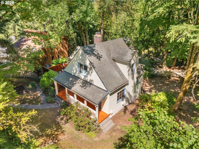 3841 Sw KANAN Dr, Portland, OR 97221
