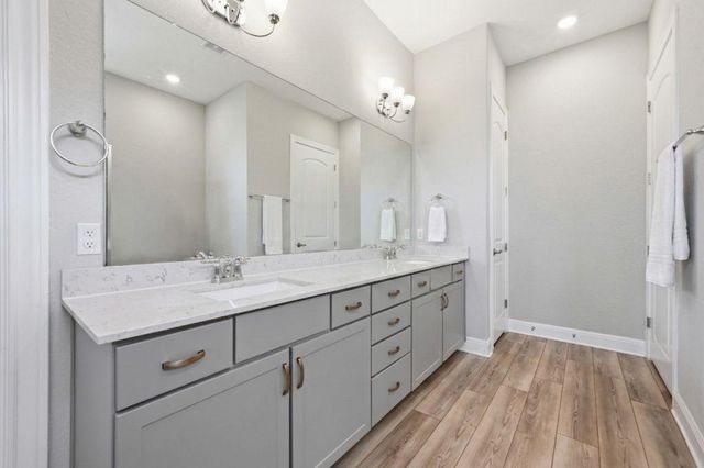 513 Barnhill LOOP, Dripping Springs, TX 78620