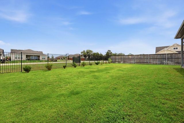 513 Barnhill LOOP, Dripping Springs, TX 78620