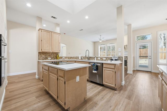 2729 Pinehurst Drive, Grapevine, TX 76051