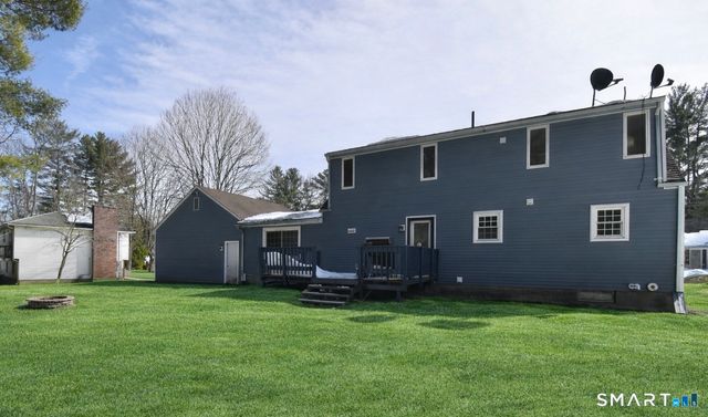 51 Oakwood Street, Enfield, CT 06082