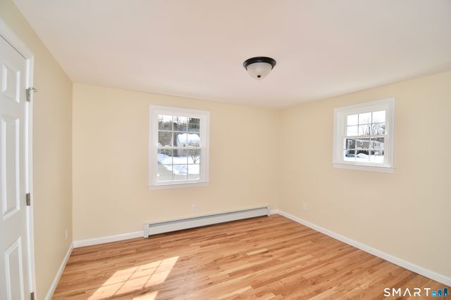 51 Oakwood Street, Enfield, CT 06082