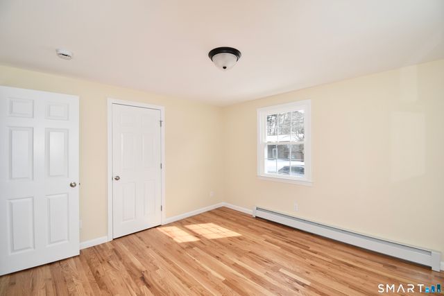 51 Oakwood Street, Enfield, CT 06082