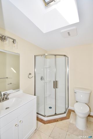 51 Oakwood Street, Enfield, CT 06082