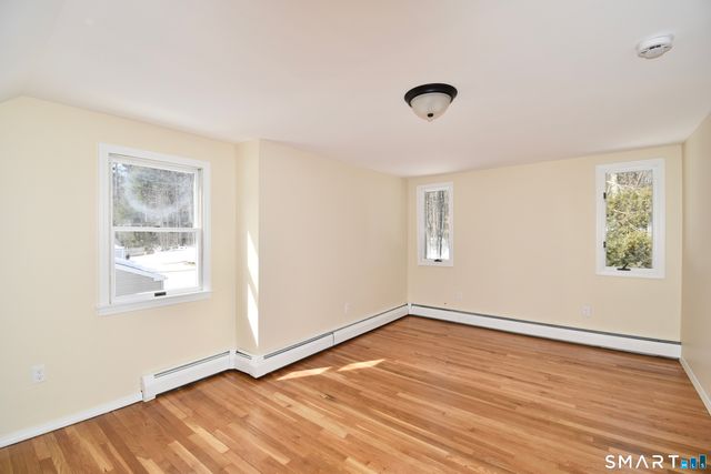 51 Oakwood Street, Enfield, CT 06082