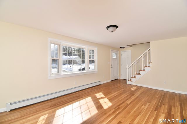 51 Oakwood Street, Enfield, CT 06082