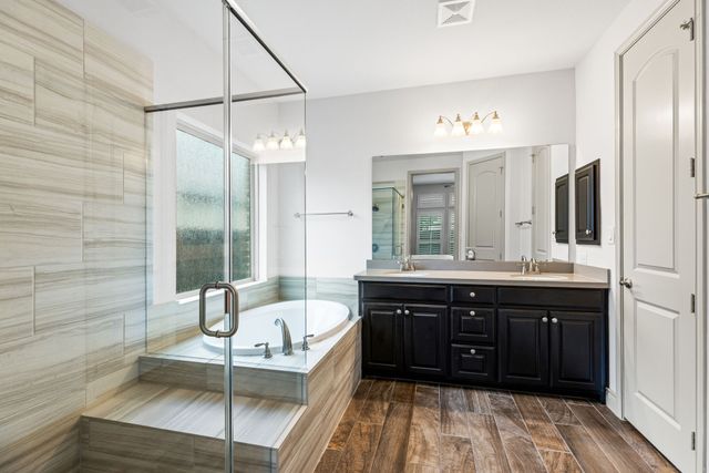 8604 Holliday Creek Way, Mckinney, TX 75071
